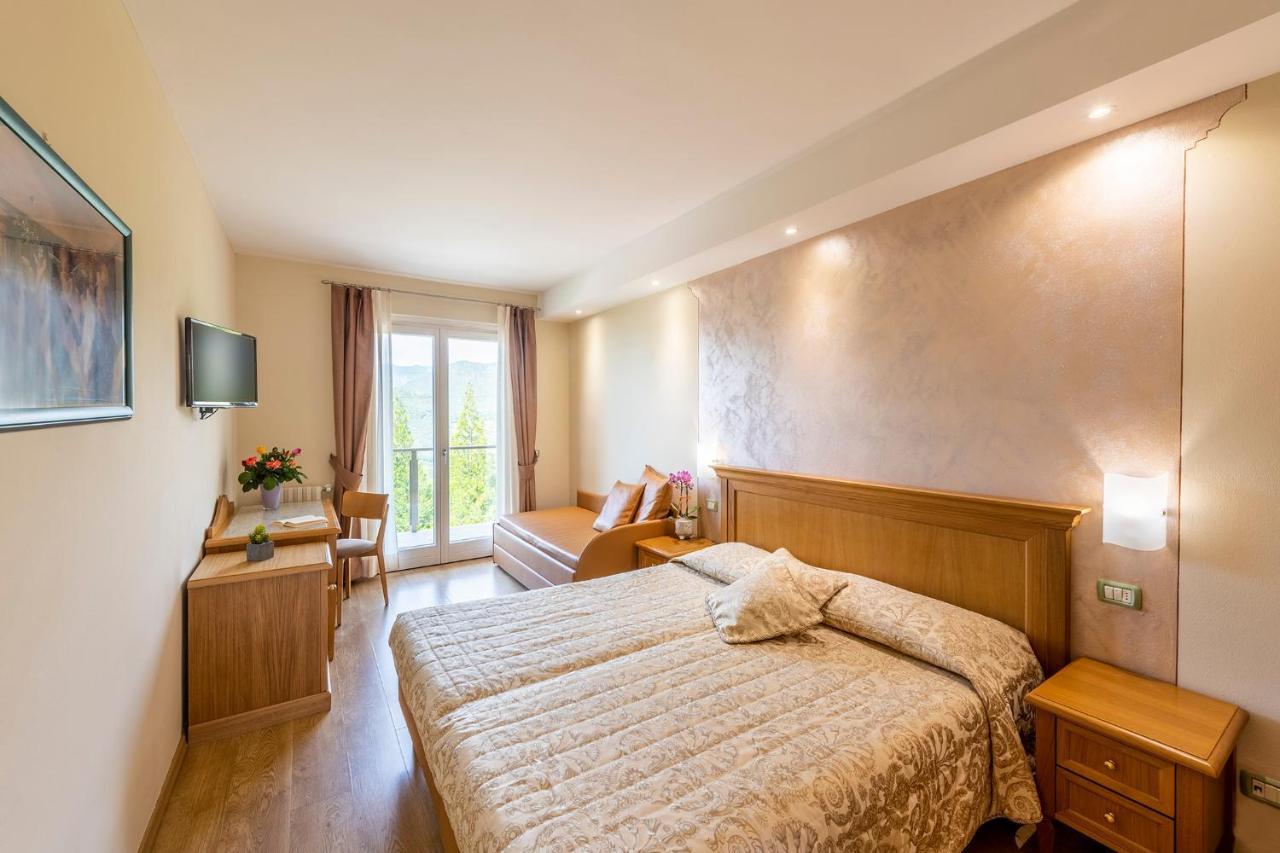 Hotel Pineta Campi Tremosine Bagian luar foto
