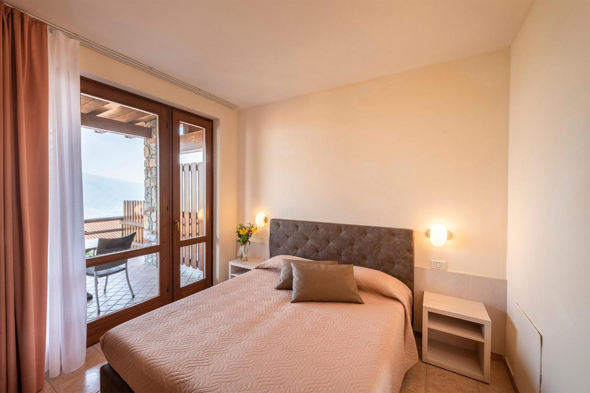 Hotel Pineta Campi Tremosine Bagian luar foto