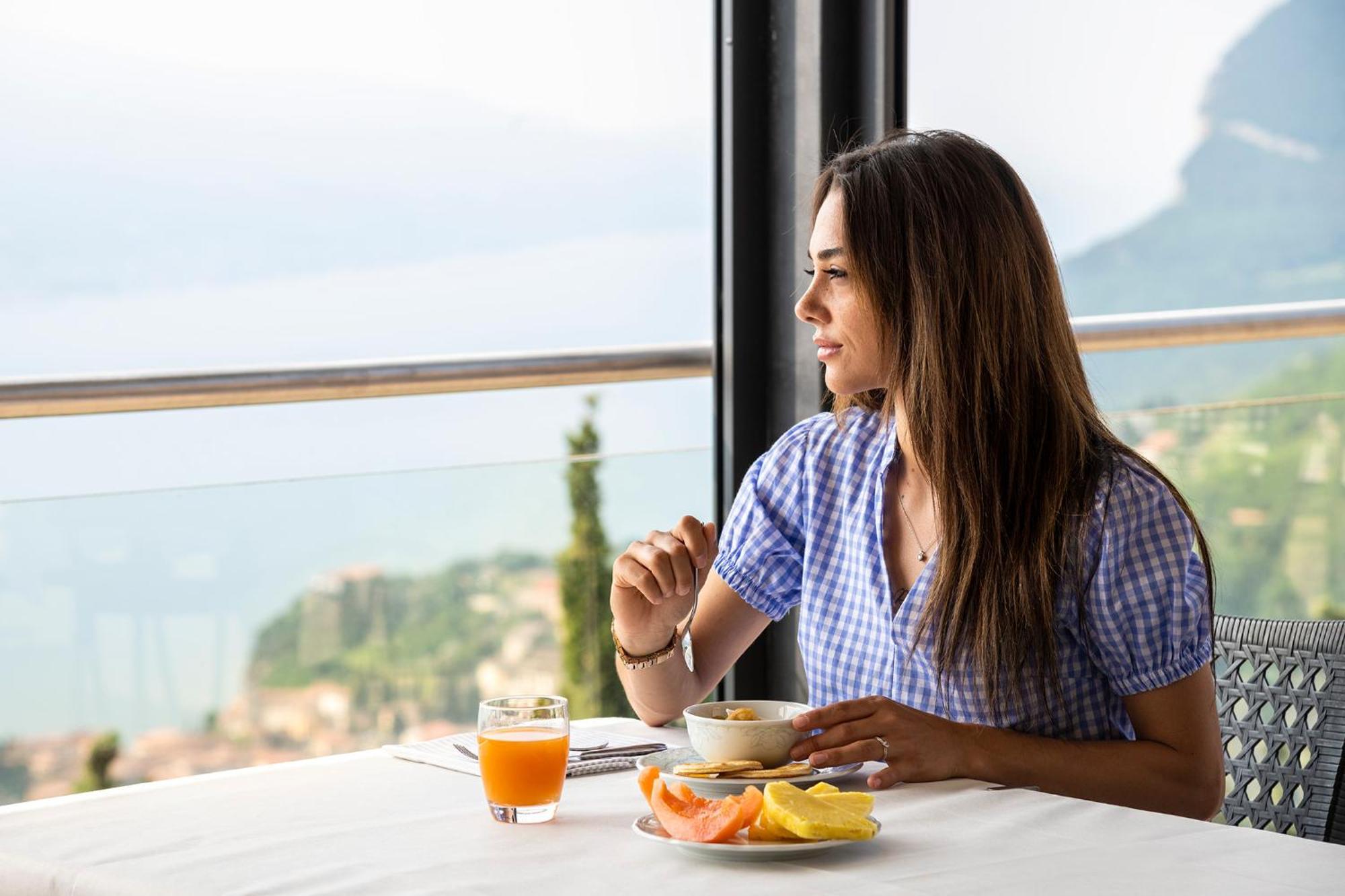 Hotel Pineta Campi Tremosine Bagian luar foto