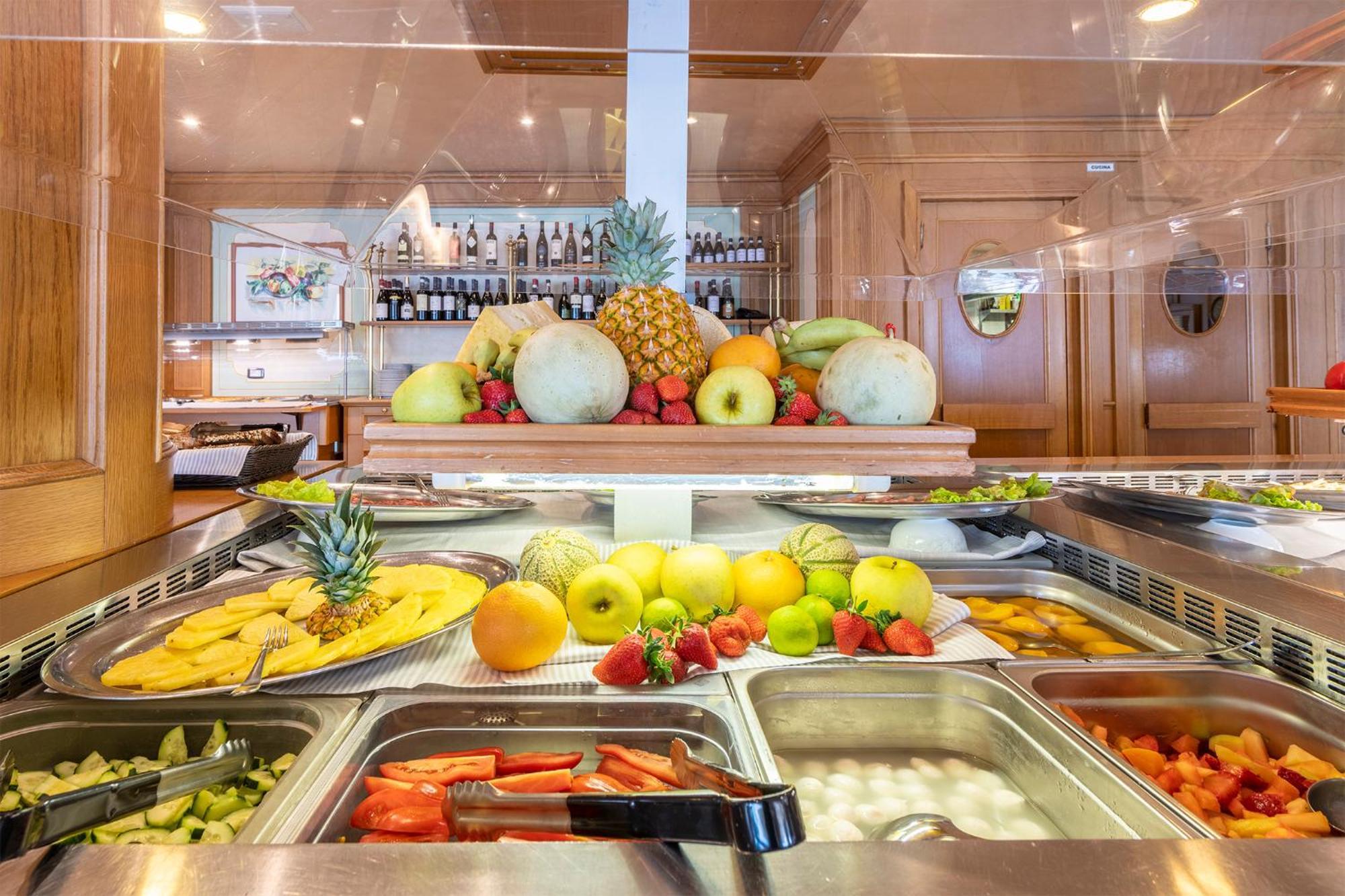 Hotel Pineta Campi Tremosine Bagian luar foto