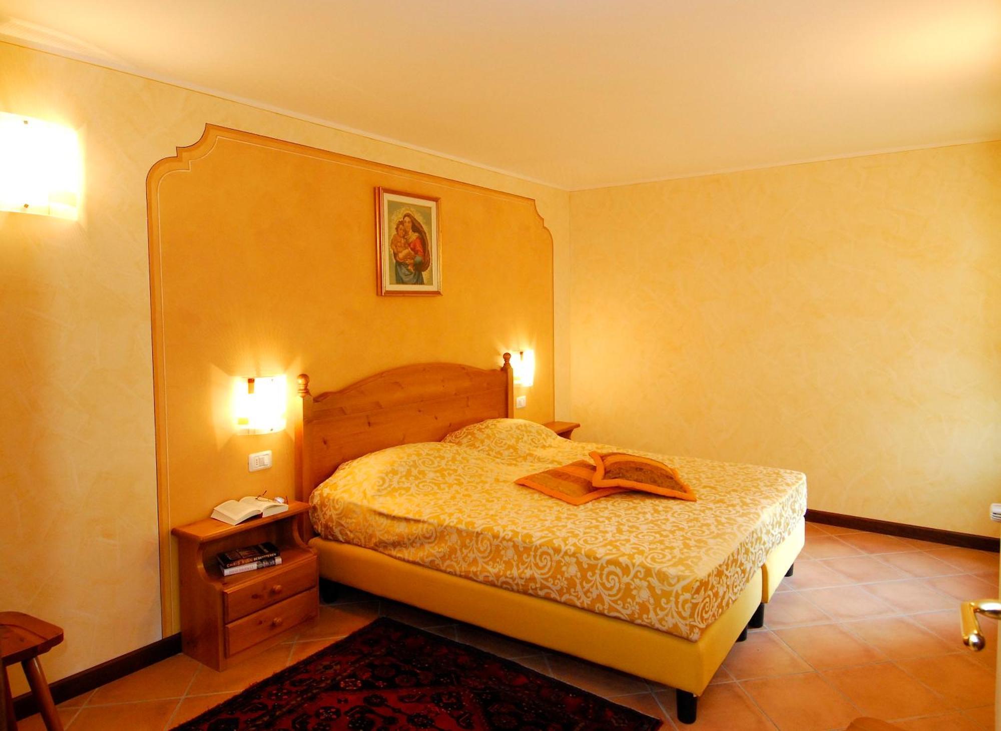 Hotel Pineta Campi Tremosine Ruang foto